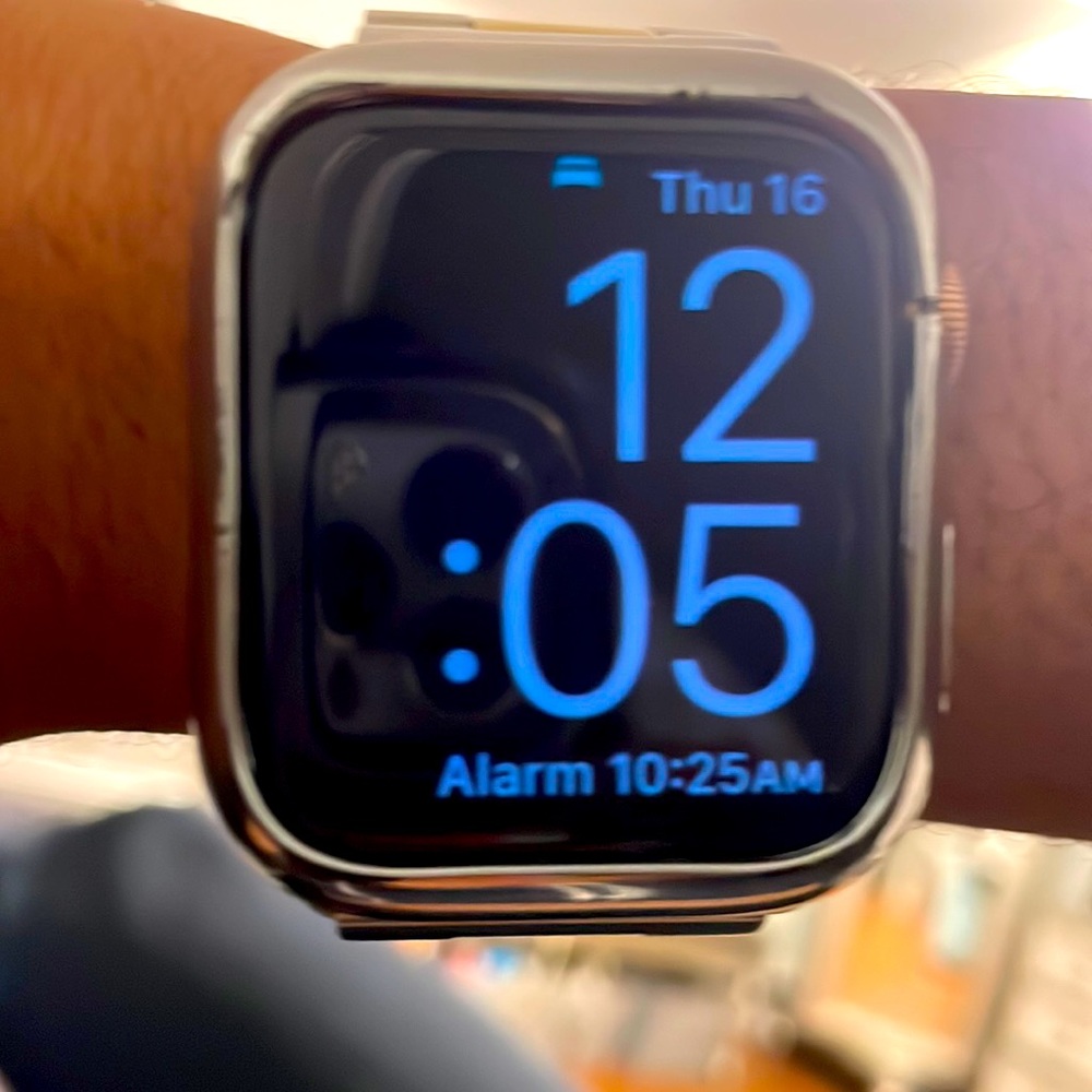 Apple Watch series 5 44 inch never dropped comes with both bands orig is pink